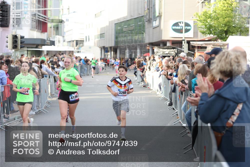 12.06.2026 - Holstenköstenlauf Andreas Tolksdorf http://msf.ph/oto/9747839 12.06.2026 20:04:08 Laufen 4196, 3268 meine-sportfotos.de