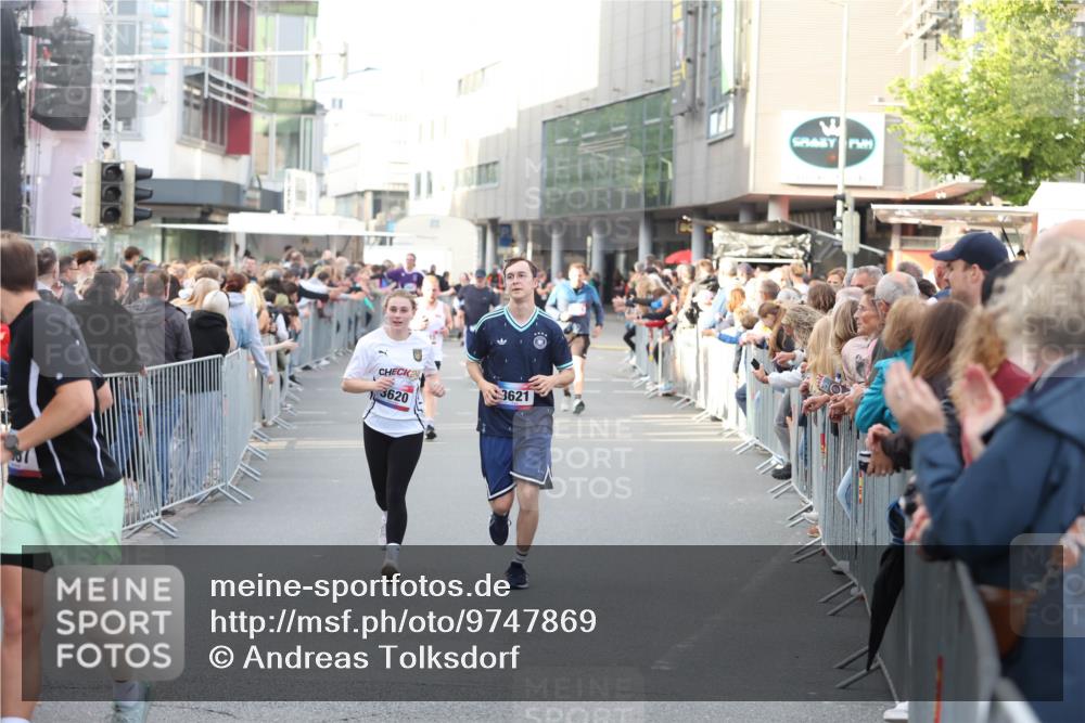 12.06.2026 - Holstenköstenlauf Andreas Tolksdorf http://msf.ph/oto/9747869 12.06.2026 20:04:45 Laufen 24, 3620, 3621 meine-sportfotos.de