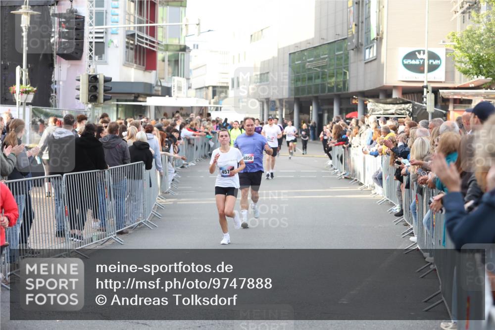 12.06.2026 - Holstenköstenlauf Andreas Tolksdorf http://msf.ph/oto/9747888 12.06.2026 20:05:10 Laufen 457, 4850 meine-sportfotos.de