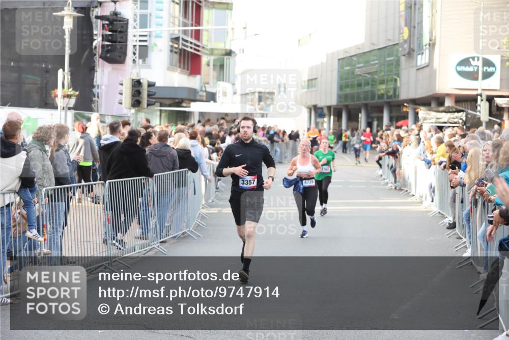 12.06.2026 - Holstenköstenlauf Andreas Tolksdorf http://msf.ph/oto/9747914 12.06.2026 20:05:38 Laufen 1162, 3357, 4725 meine-sportfotos.de
