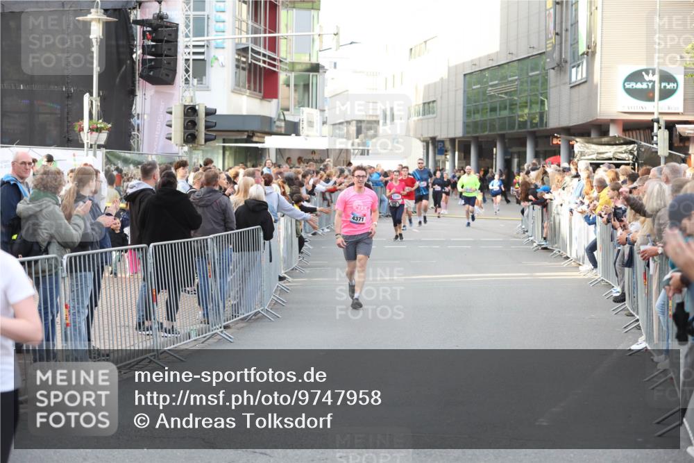 12.06.2026 - Holstenköstenlauf Andreas Tolksdorf http://msf.ph/oto/9747958 12.06.2026 20:06:38 Laufen 4371 meine-sportfotos.de
