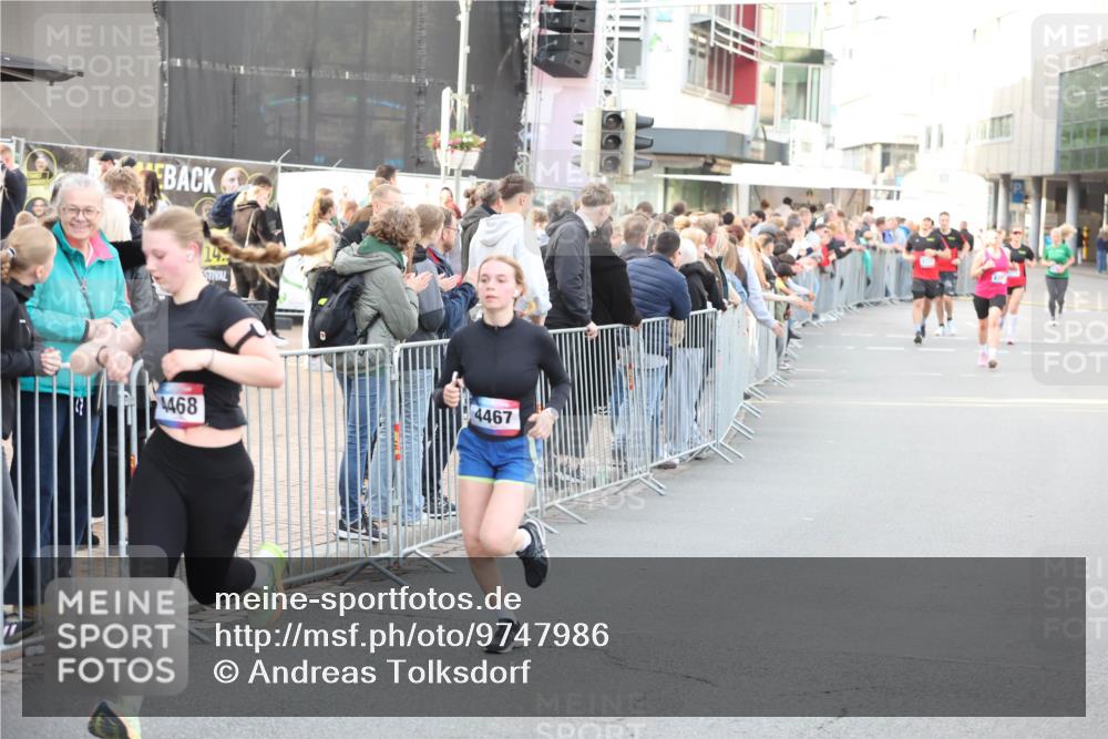 12.06.2026 - Holstenköstenlauf Andreas Tolksdorf http://msf.ph/oto/9747986 12.06.2026 20:07:18 Laufen 4468, 14, 4467 meine-sportfotos.de