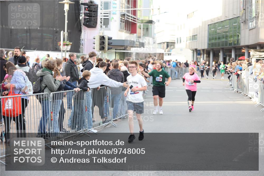 12.06.2026 - Holstenköstenlauf Andreas Tolksdorf http://msf.ph/oto/9748005 12.06.2026 20:07:54 Laufen 4129, 4384 meine-sportfotos.de