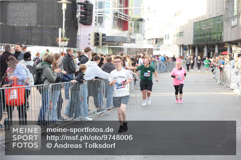 12.06.2026 - Holstenköstenlauf Andreas Tolksdorf http://msf.ph/oto/9748006 12.06.2026 20:07:54 Laufen 3661, 11, 4129, 4384 meine-sportfotos.de