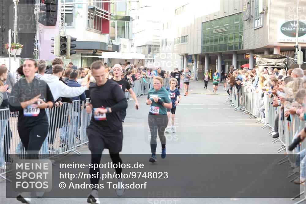 12.06.2026 - Holstenköstenlauf Andreas Tolksdorf http://msf.ph/oto/9748023 12.06.2026 20:08:13 Laufen 3697, 4543, 843 meine-sportfotos.de