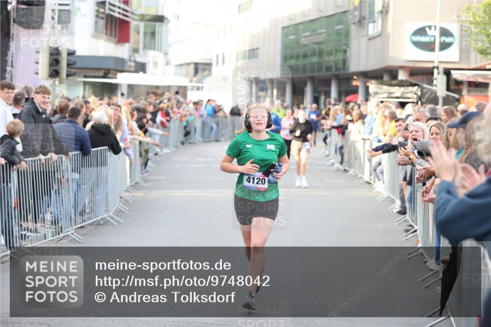 12.06.2026 - Holstenköstenlauf Andreas Tolksdorf http://msf.ph/oto/9748042 12.06.2026 20:08:30 Laufen 4120 meine-sportfotos.de