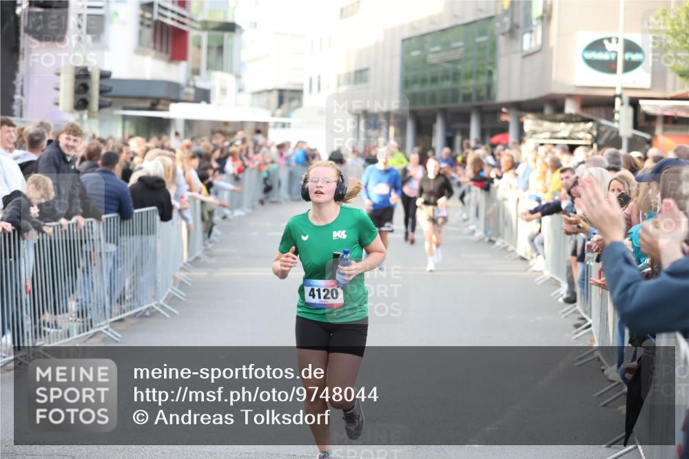 12.06.2026 - Holstenköstenlauf Andreas Tolksdorf http://msf.ph/oto/9748044 12.06.2026 20:08:31 Laufen 4120 meine-sportfotos.de