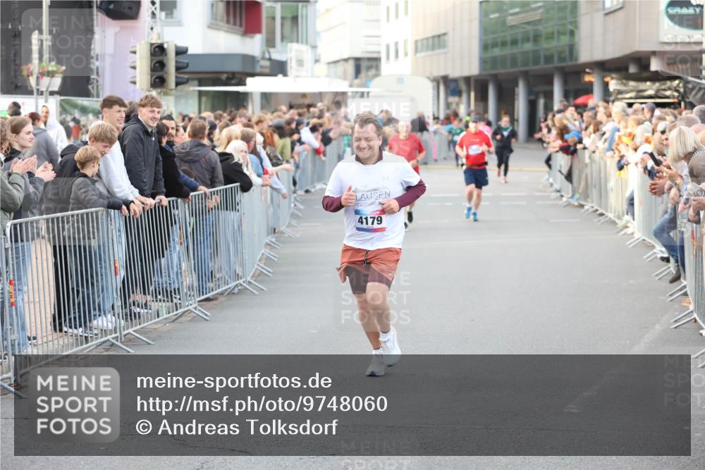 12.06.2026 - Holstenköstenlauf Andreas Tolksdorf http://msf.ph/oto/9748060 12.06.2026 20:09:18 Laufen 4179 meine-sportfotos.de
