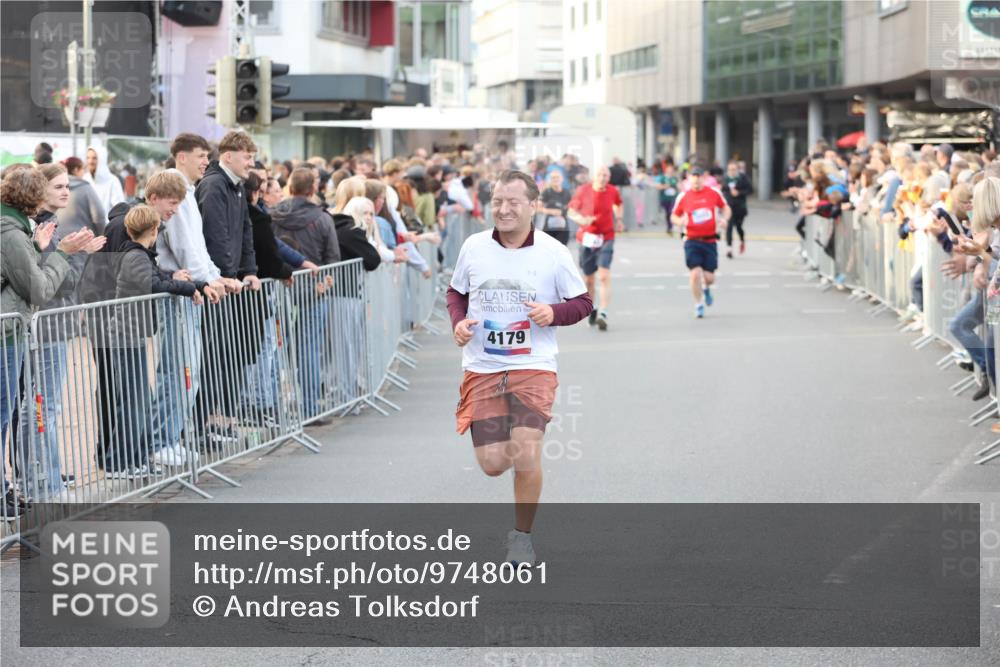12.06.2026 - Holstenköstenlauf Andreas Tolksdorf http://msf.ph/oto/9748061 12.06.2026 20:09:18 Laufen 4179 meine-sportfotos.de