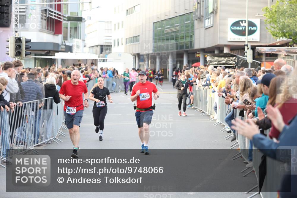 12.06.2026 - Holstenköstenlauf Andreas Tolksdorf http://msf.ph/oto/9748066 12.06.2026 20:09:23 Laufen 3863, 4825, 3650 meine-sportfotos.de