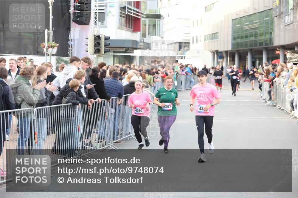 12.06.2026 - Holstenköstenlauf Andreas Tolksdorf http://msf.ph/oto/9748074 12.06.2026 20:09:36 Laufen 2030, 267, 43, 4360 meine-sportfotos.de