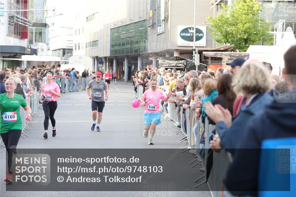 12.06.2026 - Holstenköstenlauf Andreas Tolksdorf http://msf.ph/oto/9748103 12.06.2026 20:10:19 Laufen 4160, 4355, 3764, 4386 meine-sportfotos.de
