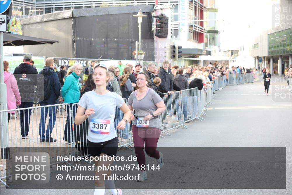 12.06.2026 - Holstenköstenlauf Andreas Tolksdorf http://msf.ph/oto/9748144 12.06.2026 20:11:28 Laufen 3387, 3338 meine-sportfotos.de