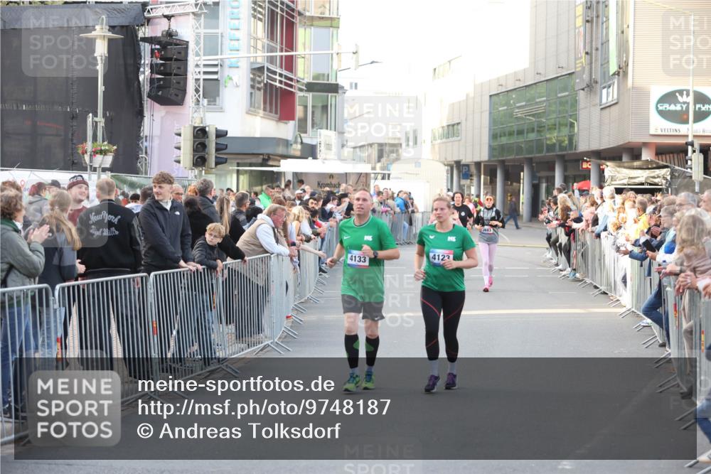 12.06.2026 - Holstenköstenlauf Andreas Tolksdorf http://msf.ph/oto/9748187 12.06.2026 20:13:05 Laufen 4123, 4133 meine-sportfotos.de