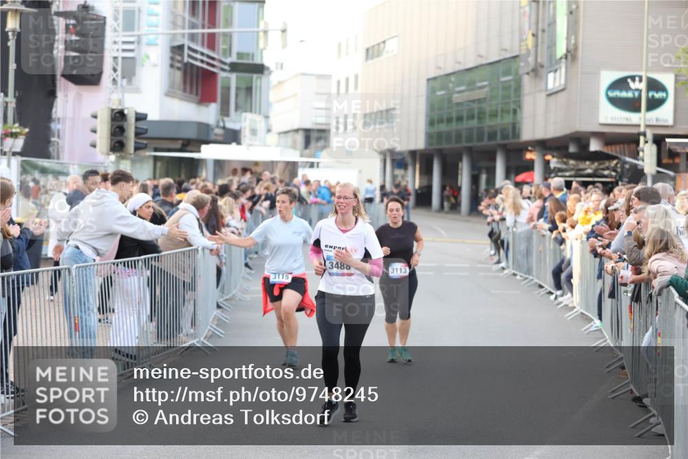 12.06.2026 - Holstenköstenlauf Andreas Tolksdorf http://msf.ph/oto/9748245 12.06.2026 20:16:22 Laufen 3115, 3488, 3113 meine-sportfotos.de