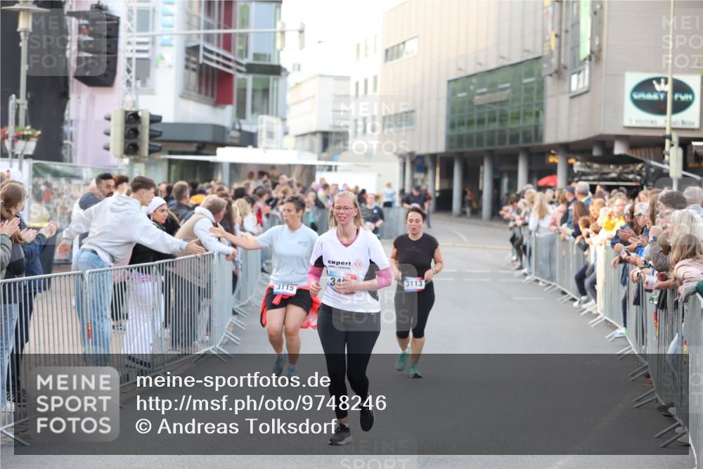 12.06.2026 - Holstenköstenlauf Andreas Tolksdorf http://msf.ph/oto/9748246 12.06.2026 20:16:22 Laufen 3115, 34, 3113 meine-sportfotos.de