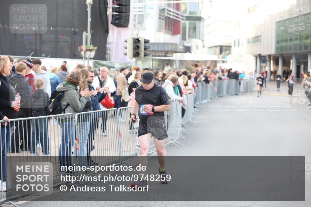 12.06.2026 - Holstenköstenlauf Andreas Tolksdorf http://msf.ph/oto/9748259 12.06.2026 20:16:39 Laufen  meine-sportfotos.de