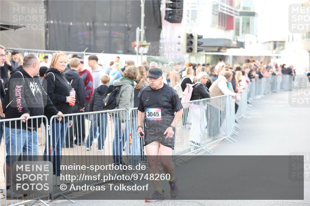 12.06.2026 - Holstenköstenlauf Andreas Tolksdorf http://msf.ph/oto/9748260 12.06.2026 20:16:40 Laufen 3045 meine-sportfotos.de