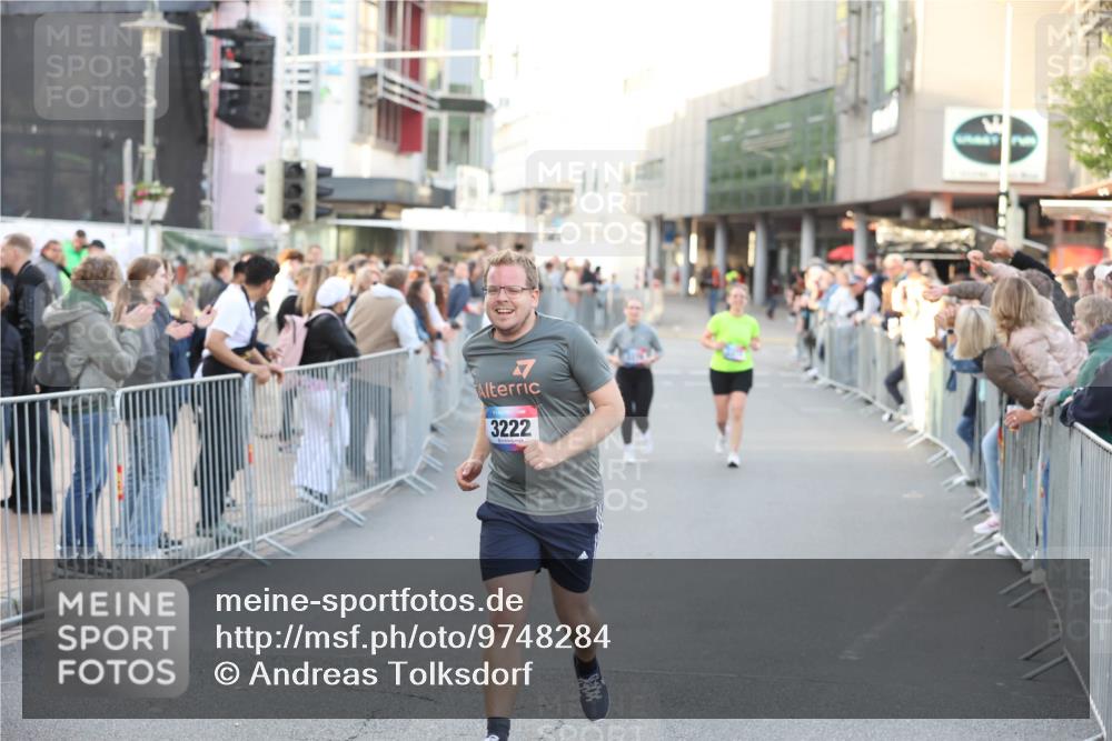 12.06.2026 - Holstenköstenlauf Andreas Tolksdorf http://msf.ph/oto/9748284 12.06.2026 20:17:48 Laufen 7, 3222 meine-sportfotos.de