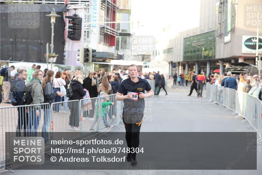 12.06.2026 - Holstenköstenlauf Andreas Tolksdorf http://msf.ph/oto/9748304 12.06.2026 20:21:48 Laufen 59 meine-sportfotos.de