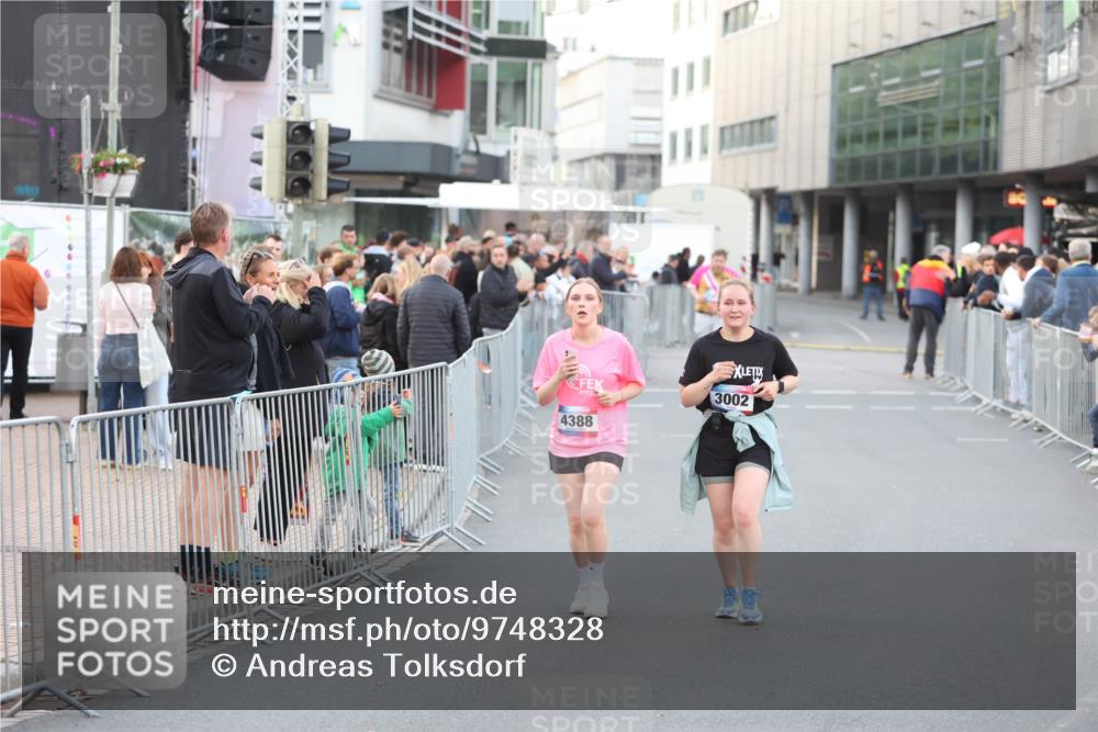 12.06.2026 - Holstenköstenlauf Andreas Tolksdorf http://msf.ph/oto/9748328 12.06.2026 20:24:50 Laufen 4388, 20, 3002 meine-sportfotos.de