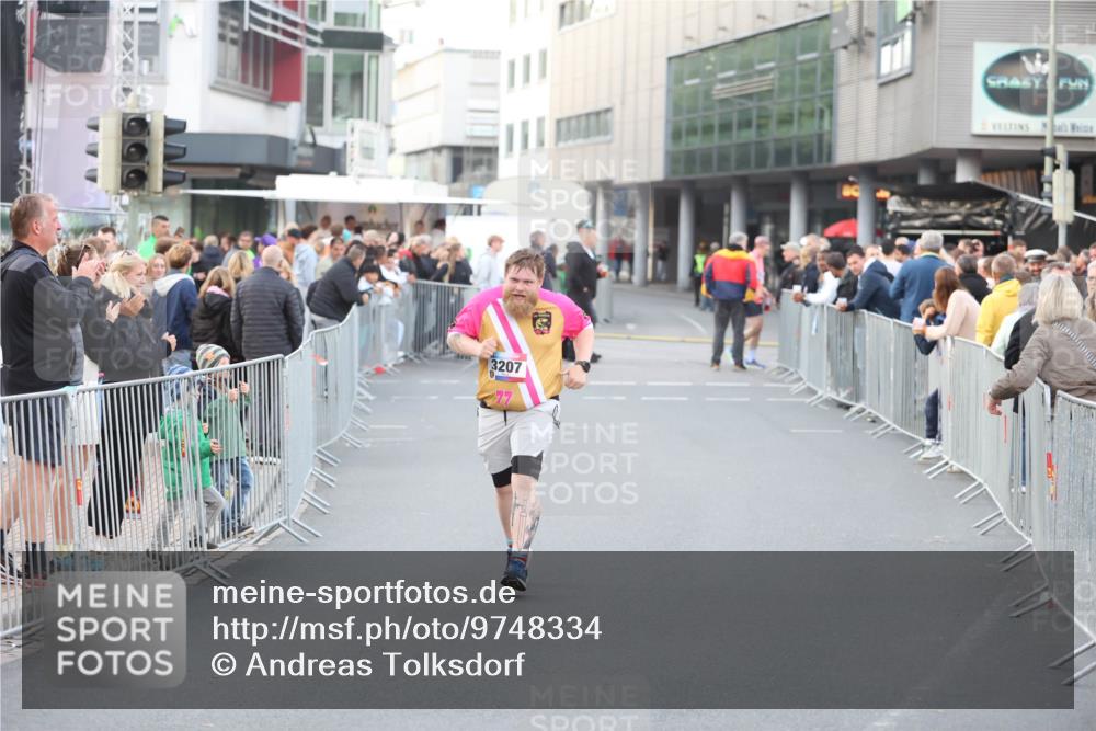 12.06.2026 - Holstenköstenlauf Andreas Tolksdorf http://msf.ph/oto/9748334 12.06.2026 20:25:00 Laufen 3207 meine-sportfotos.de