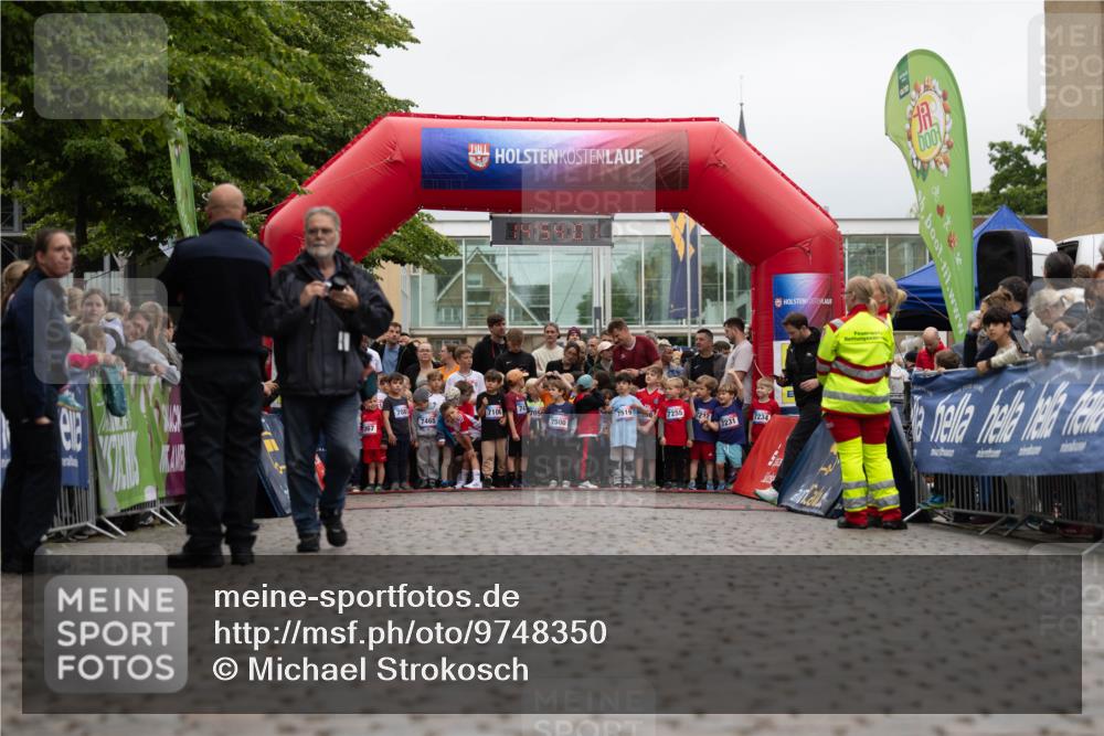 12.06.2026 - Holstenköstenlauf Michael Strokosch http://msf.ph/oto/9748350 12.06.2026 14:54:04 Laufen 708, 7106, 7056, 7519, 7465, 7255, 7500, 232, 7231, 7234 meine-sportfotos.de