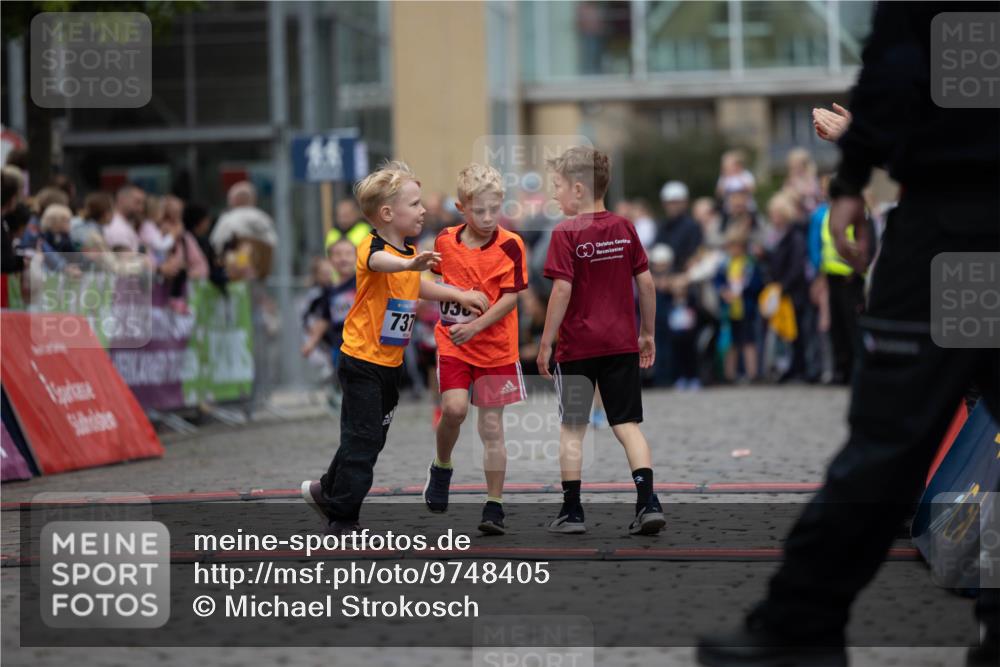 12.06.2026 - Holstenköstenlauf Michael Strokosch http://msf.ph/oto/9748405 12.06.2026 15:01:36 Laufen 737 meine-sportfotos.de