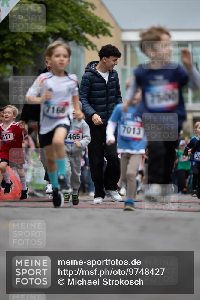 12.06.2026 - Holstenköstenlauf Michael Strokosch http://msf.ph/oto/9748427 12.06.2026 15:01:56 Laufen 7127, 7166, 465, 7013, 7500, 20 meine-sportfotos.de
