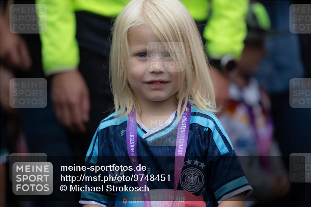 12.06.2026 - Holstenköstenlauf Michael Strokosch http://msf.ph/oto/9748451 12.06.2026 15:04:18 Laufen 36, 36, 36, 8 meine-sportfotos.de