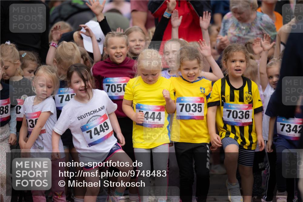 12.06.2026 - Holstenköstenlauf Michael Strokosch http://msf.ph/oto/9748483 12.06.2026 15:07:50 Laufen 88, 13, 74, 36, 7449, 7050, 36, 444, 36, 7035, 36, 09, 7036, 36, 7342 meine-sportfotos.de