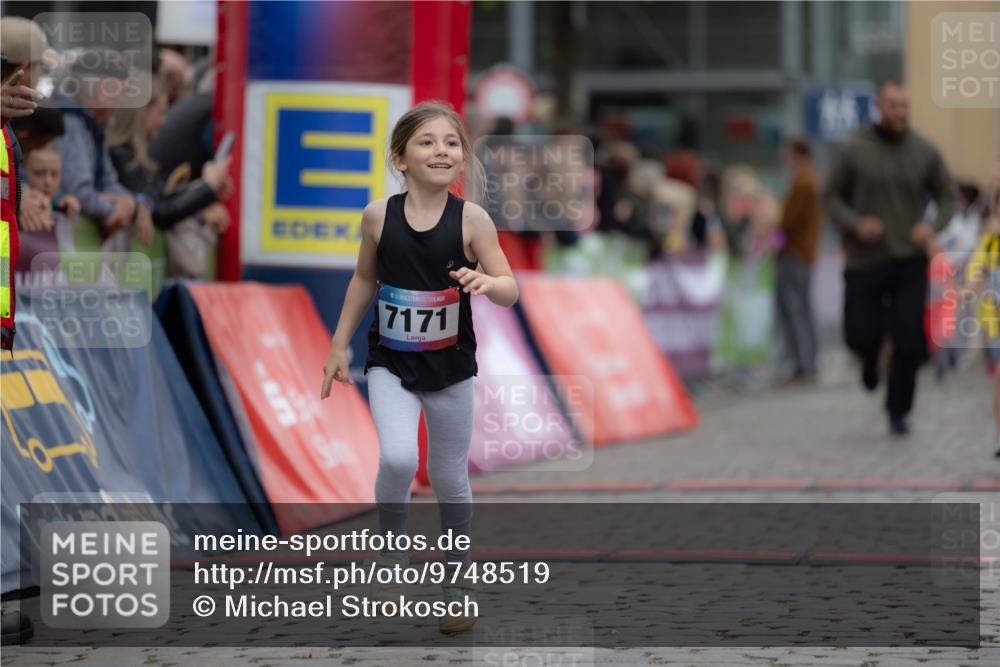 12.06.2026 - Holstenköstenlauf Michael Strokosch http://msf.ph/oto/9748519 12.06.2026 15:12:15 Laufen 7171 meine-sportfotos.de
