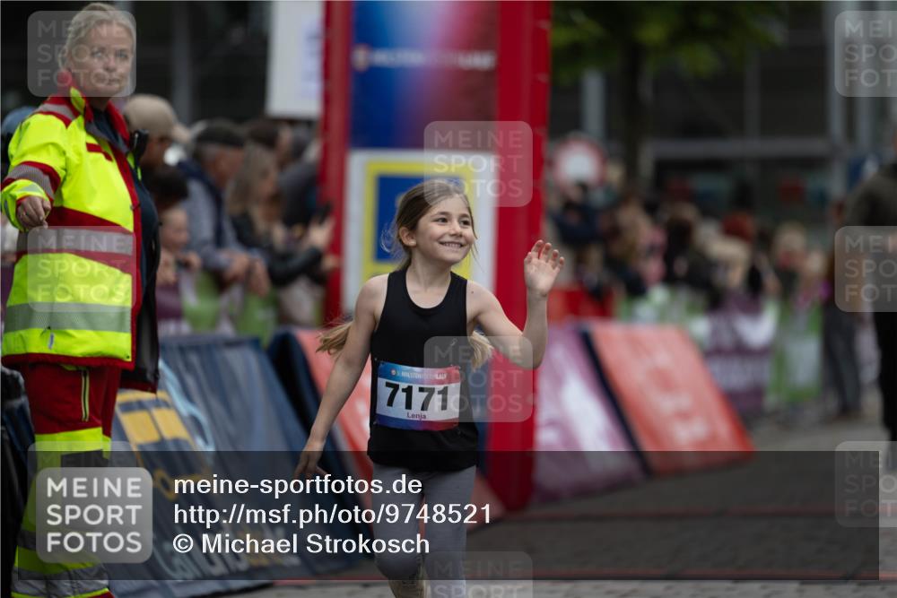 12.06.2026 - Holstenköstenlauf Michael Strokosch http://msf.ph/oto/9748521 12.06.2026 15:12:16 Laufen 36, 7171 meine-sportfotos.de