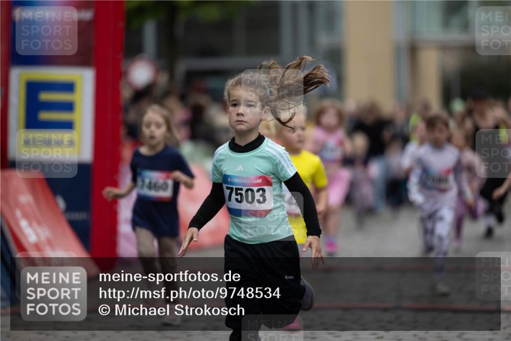 12.06.2026 - Holstenköstenlauf Michael Strokosch http://msf.ph/oto/9748534 12.06.2026 15:12:22 Laufen 7460, 36, 7503 meine-sportfotos.de