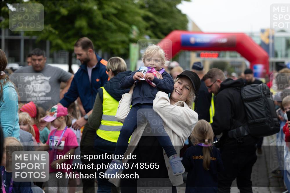 12.06.2026 - Holstenköstenlauf Michael Strokosch http://msf.ph/oto/9748565 12.06.2026 15:13:37 Laufen 7, 72 meine-sportfotos.de