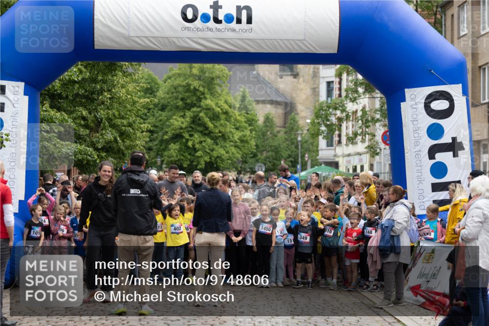 12.06.2026 - Holstenköstenlauf Michael Strokosch http://msf.ph/oto/9748606 12.06.2026 15:23:31 Laufen 402, 1450, 5, 349, 8 meine-sportfotos.de