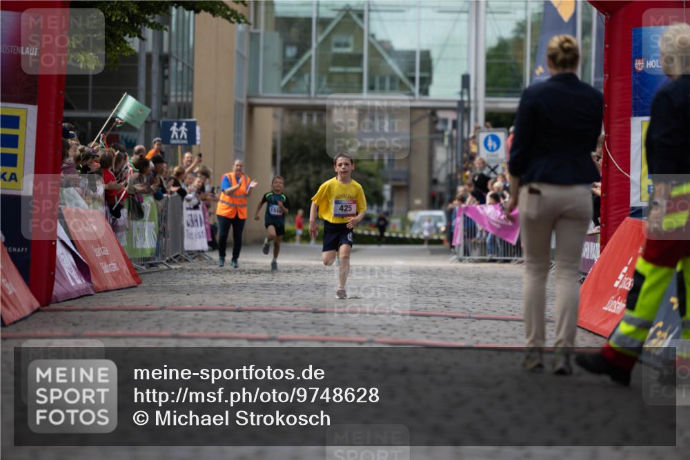 12.06.2026 - Holstenköstenlauf Michael Strokosch http://msf.ph/oto/9748628 12.06.2026 15:35:50 Laufen 1510, 425 meine-sportfotos.de