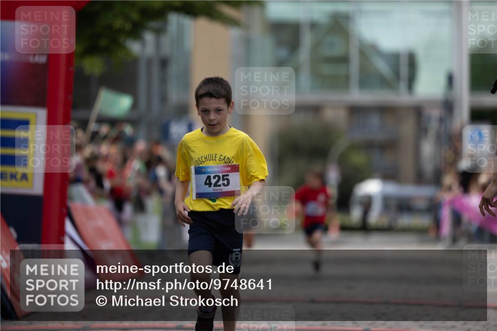 12.06.2026 - Holstenköstenlauf Michael Strokosch http://msf.ph/oto/9748641 12.06.2026 15:35:53 Laufen 425 meine-sportfotos.de