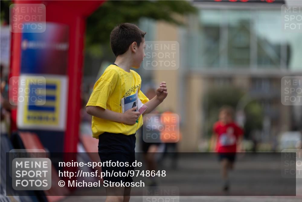 12.06.2026 - Holstenköstenlauf Michael Strokosch http://msf.ph/oto/9748648 12.06.2026 15:35:55 Laufen 36 meine-sportfotos.de