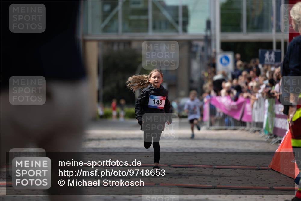 12.06.2026 - Holstenköstenlauf Michael Strokosch http://msf.ph/oto/9748653 12.06.2026 15:36:07 Laufen 148 meine-sportfotos.de
