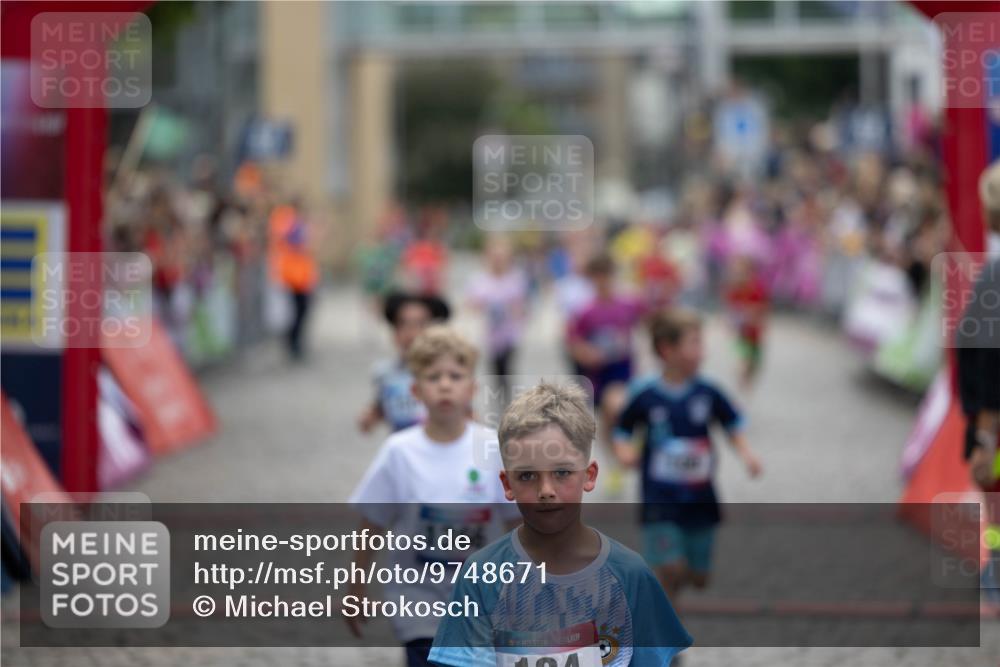 12.06.2026 - Holstenköstenlauf Michael Strokosch http://msf.ph/oto/9748671 12.06.2026 15:36:36 Laufen 1366, 36 meine-sportfotos.de