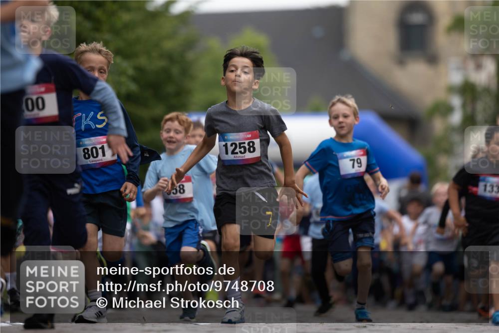 12.06.2026 - Holstenköstenlauf Michael Strokosch http://msf.ph/oto/9748708 12.06.2026 16:00:15 Laufen 00, 801, 58, 1258, 79, 133 meine-sportfotos.de
