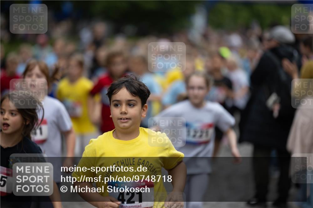 12.06.2026 - Holstenköstenlauf Michael Strokosch http://msf.ph/oto/9748718 12.06.2026 16:00:43 Laufen 5, 36, 421 meine-sportfotos.de
