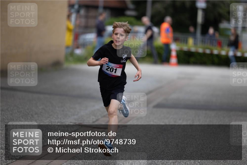 12.06.2026 - Holstenköstenlauf Michael Strokosch http://msf.ph/oto/9748739 12.06.2026 16:05:01 Laufen 201 meine-sportfotos.de