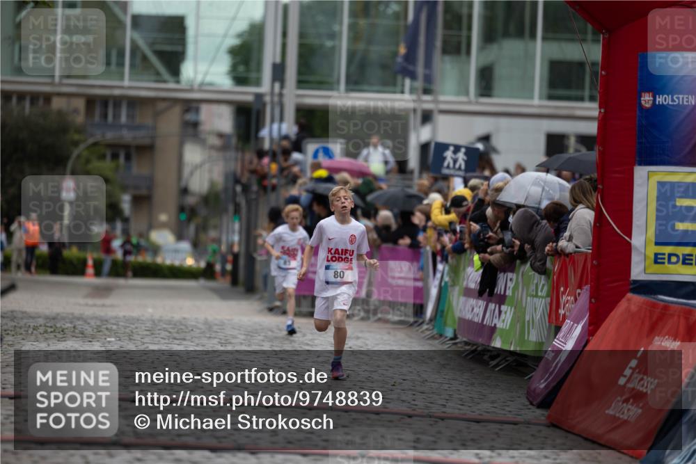 12.06.2026 - Holstenköstenlauf Michael Strokosch http://msf.ph/oto/9748839 12.06.2026 16:49:57 Laufen 80 meine-sportfotos.de