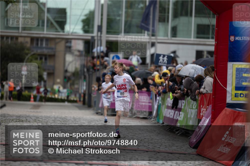 12.06.2026 - Holstenköstenlauf Michael Strokosch http://msf.ph/oto/9748840 12.06.2026 16:49:57 Laufen 80 meine-sportfotos.de