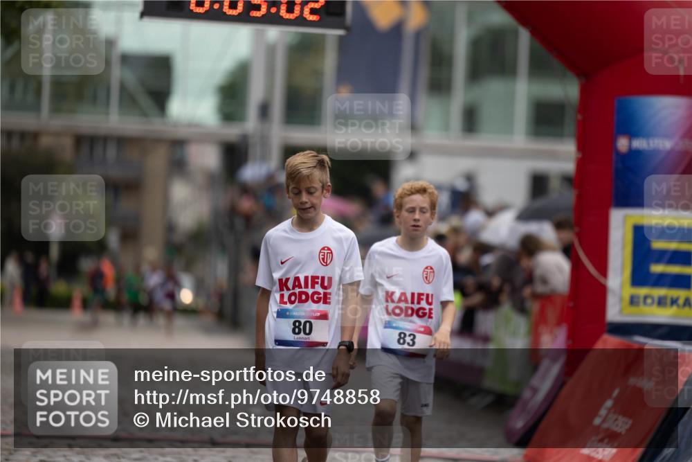 12.06.2026 - Holstenköstenlauf Michael Strokosch http://msf.ph/oto/9748858 12.06.2026 16:50:05 Laufen 80, 83 meine-sportfotos.de