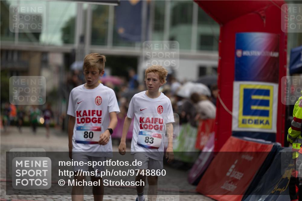 12.06.2026 - Holstenköstenlauf Michael Strokosch http://msf.ph/oto/9748860 12.06.2026 16:50:06 Laufen 80, 83 meine-sportfotos.de