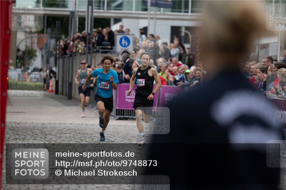 12.06.2026 - Holstenköstenlauf Michael Strokosch http://msf.ph/oto/9748873 12.06.2026 17:46:32 Laufen 3388, 3333 meine-sportfotos.de