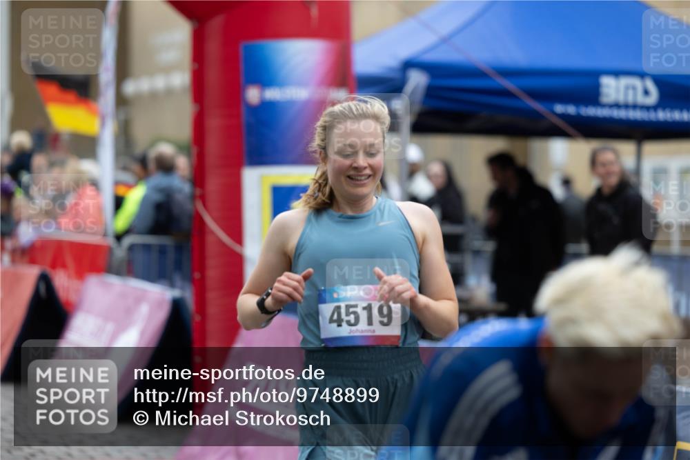 12.06.2026 - Holstenköstenlauf Michael Strokosch http://msf.ph/oto/9748899 12.06.2026 17:49:36 Laufen 4519 meine-sportfotos.de